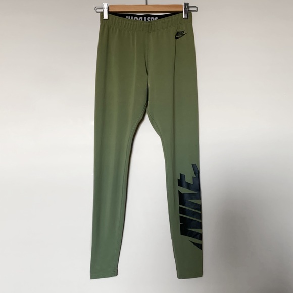 Nike Leggings - Picture 1 of 4